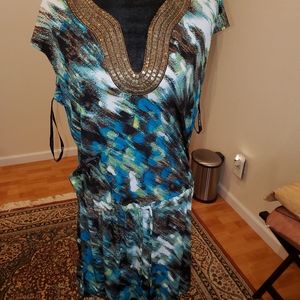 New sleeveless midi dress
